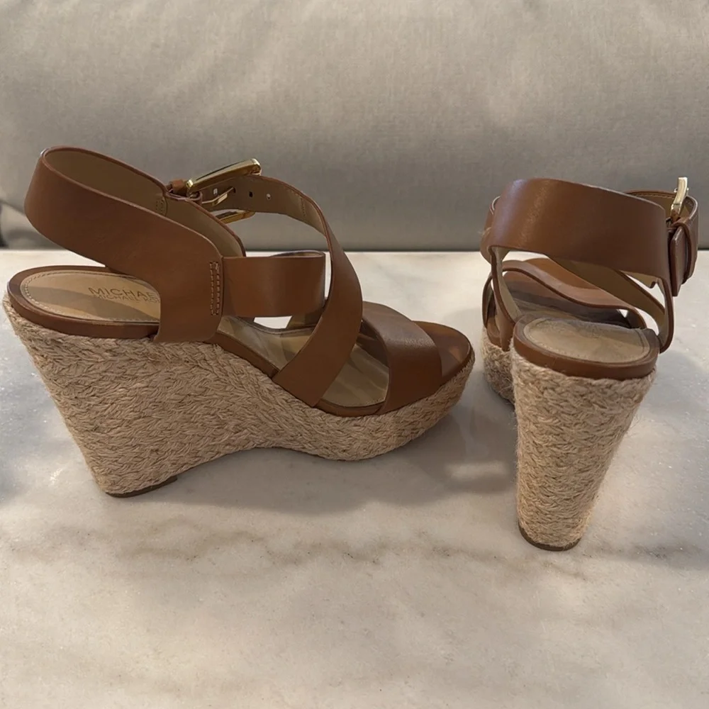 Lightly worn Micheal Kors wedges - Picture 5 of 5